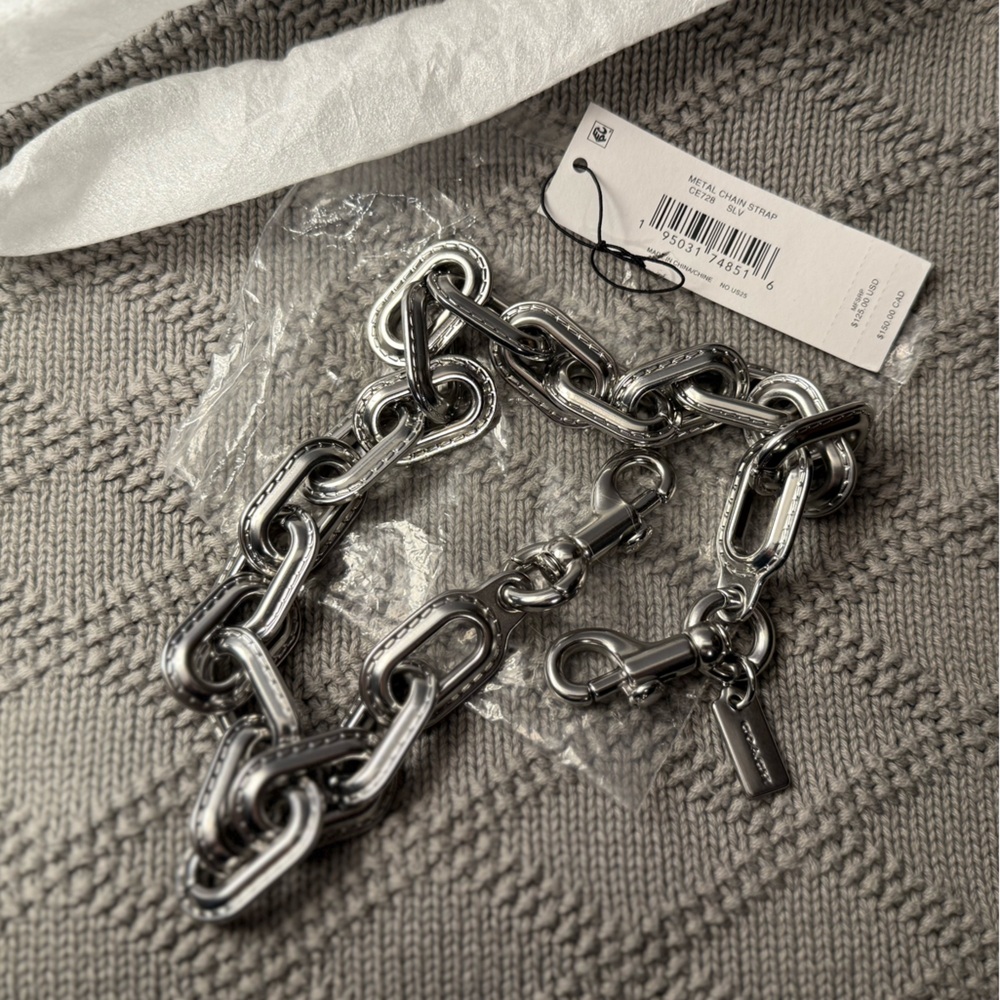 NWT Coach link chain strap - silver